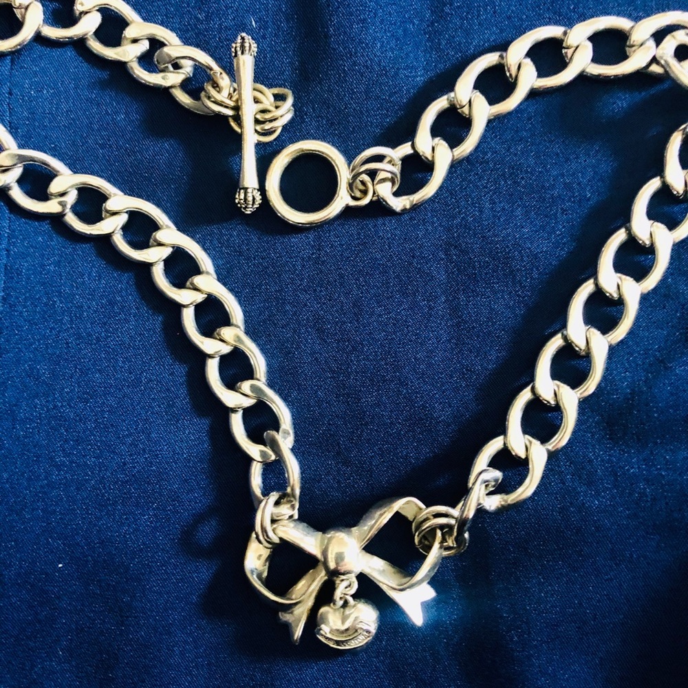 Gorgeous juicy couture chain necklace
